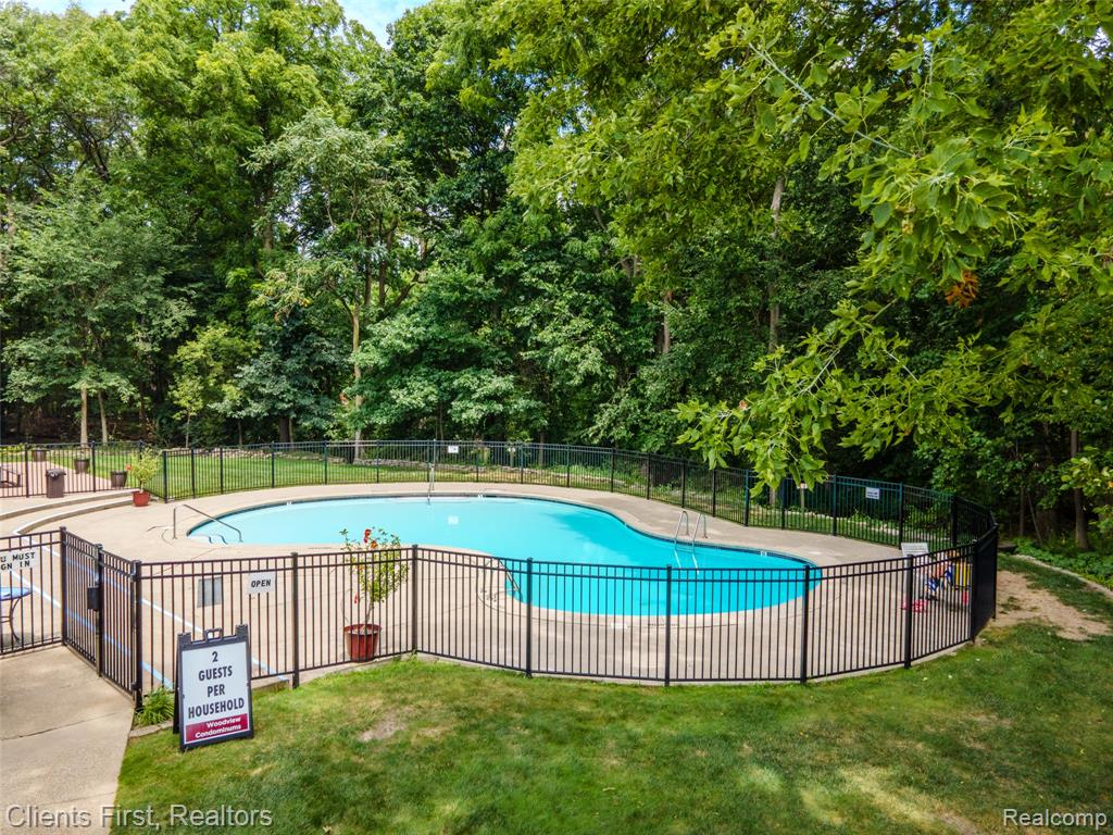 7570 WOODVIEW Street, Westland, MI — Photo 31