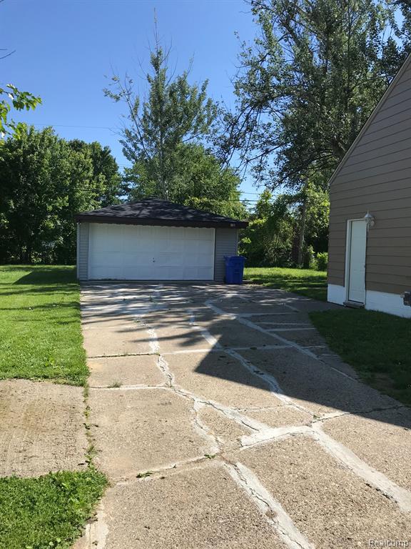8424 Prospect Avenue, Warren, MI 48089 — Photo 4