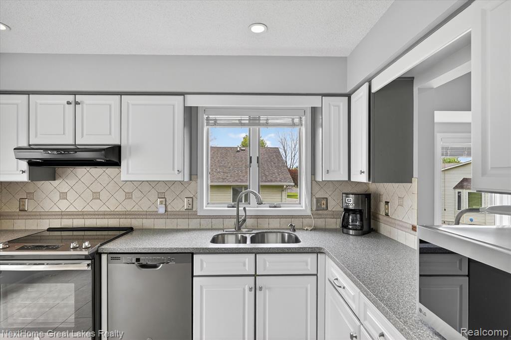 7475 Country Meadow Drive, Swartz Creek, MI 48473 — Photo 10