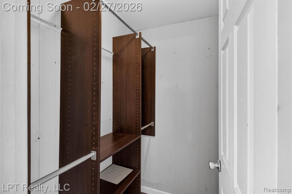 22507 Doncaster Avenue, Brownstown, MI 48193 — Photo 31