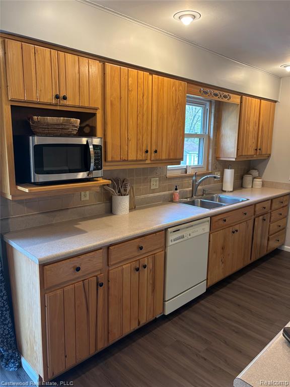 2430 Virginia Park Drive, Lapeer, MI 48446 — Photo 9