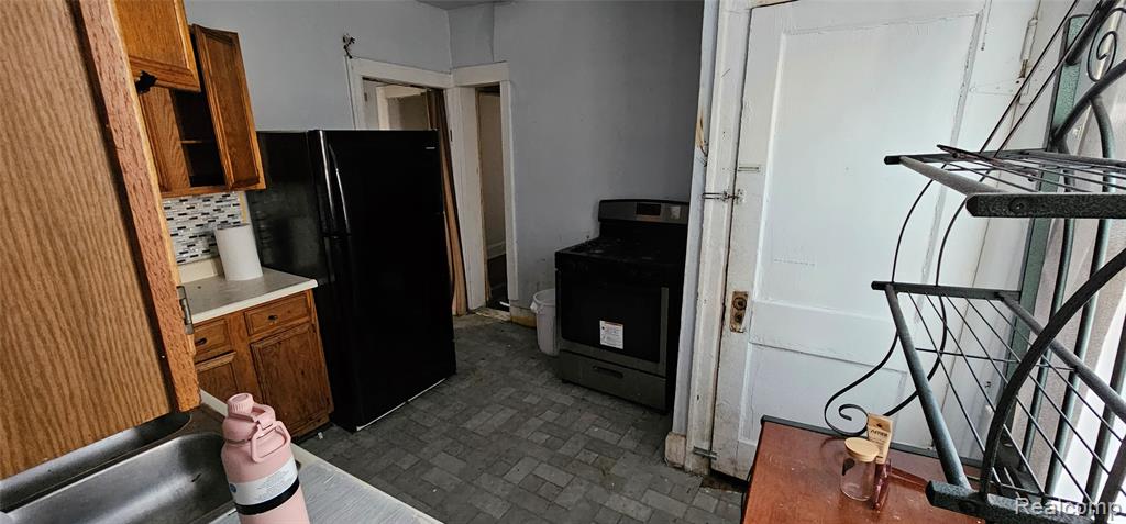 1714 Gladstone Street, Detroit, MI 48206 — Photo 20