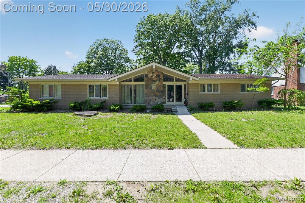 28013 Roan Drive, Warren, MI 48093 — Photo 2