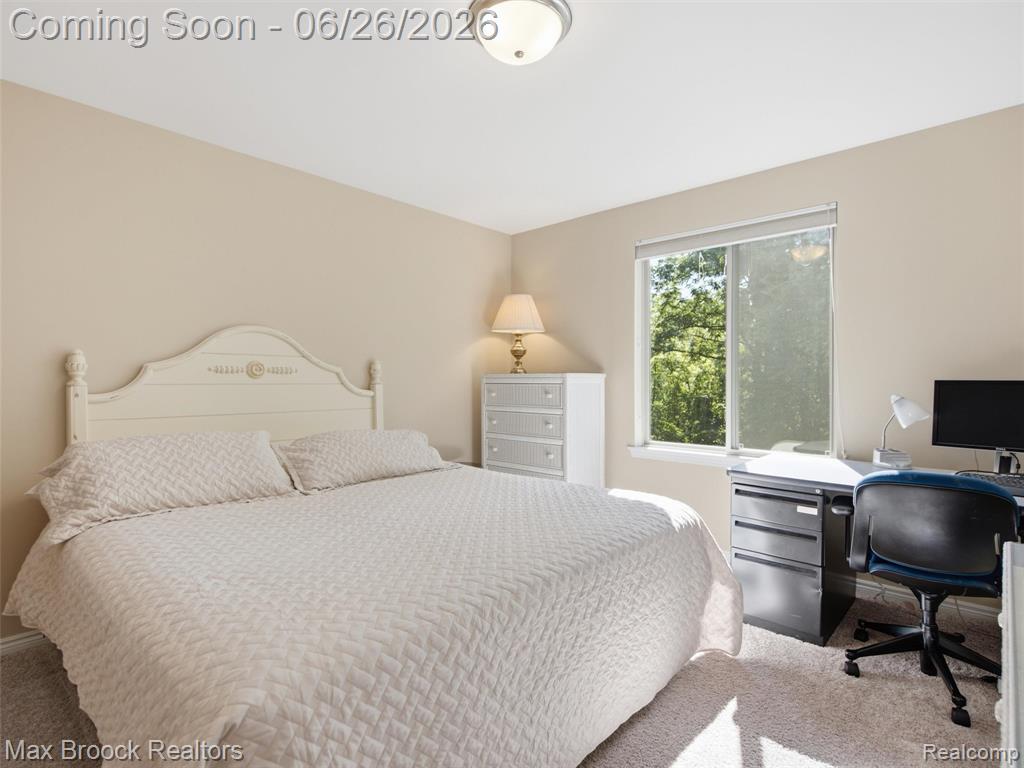 583 Birchcrest Court, Oakland, MI — Photo 39