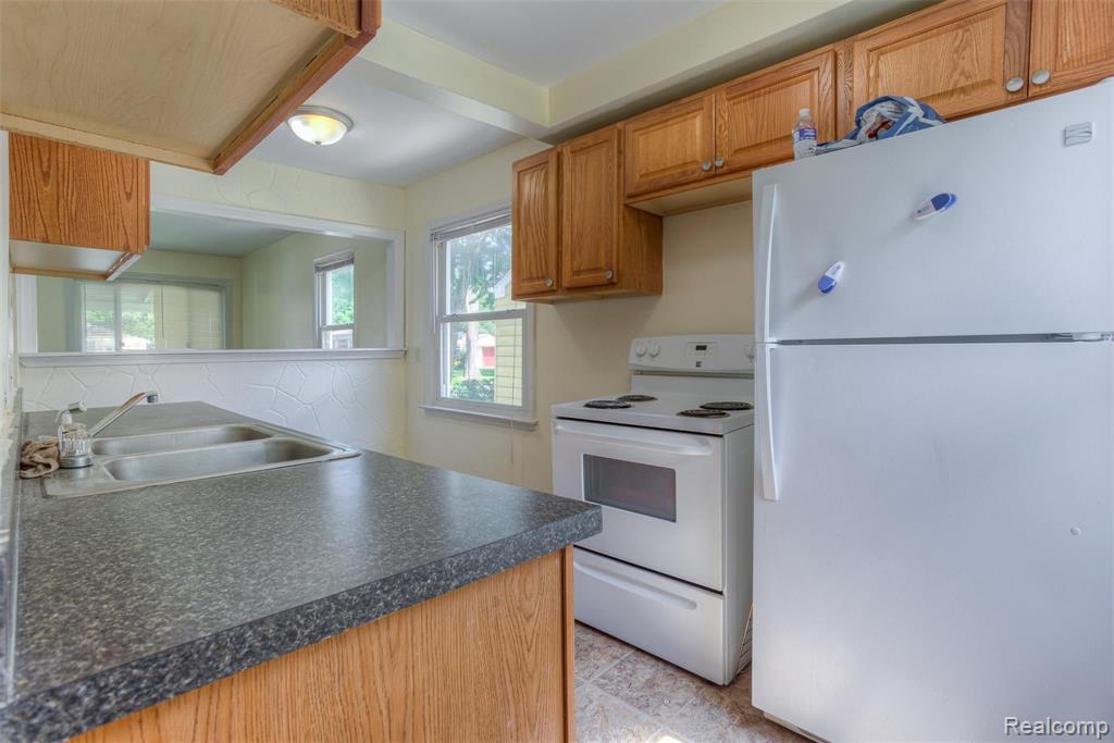 15489 DIXIE, Redford, MI 48239 — Photo 13