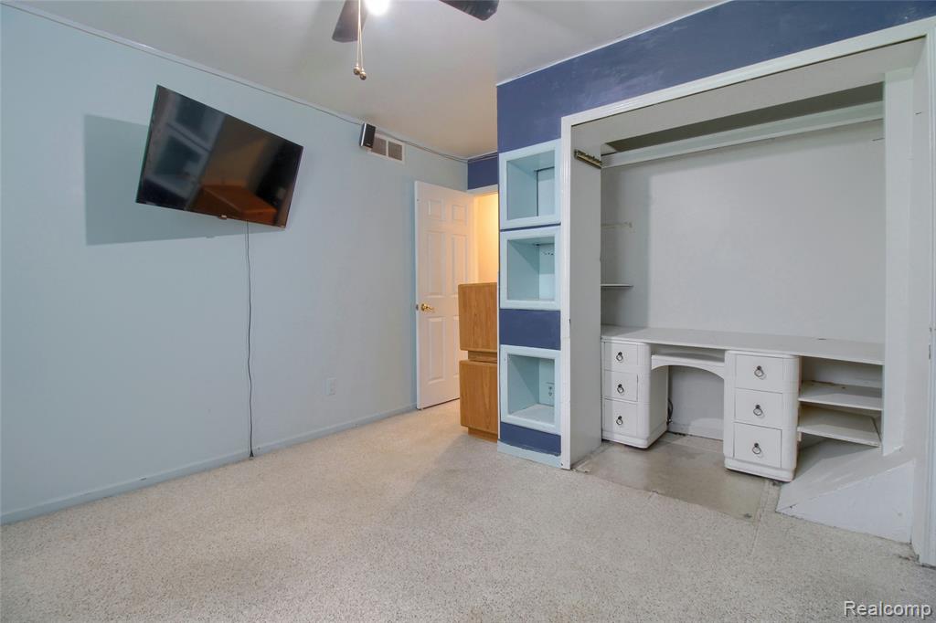8695 Stout Avenue, Grosse Ile, MI 48138 — Photo 27