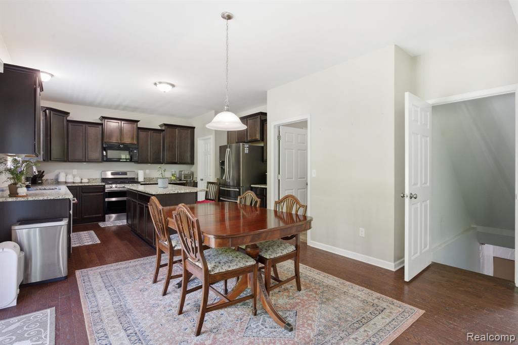 28720 Apple Blossom Drive, Flat Rock, MI 48134 — Photo 15