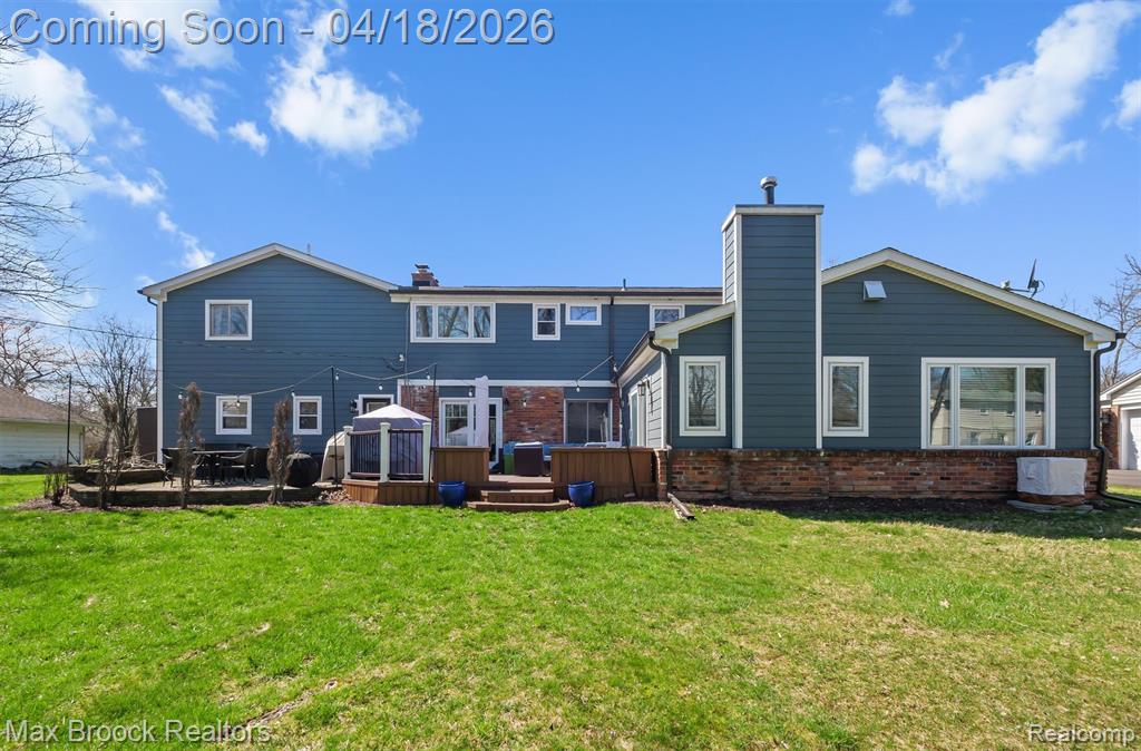 7359 Coach Lane, West Bloomfield, MI — Photo 53