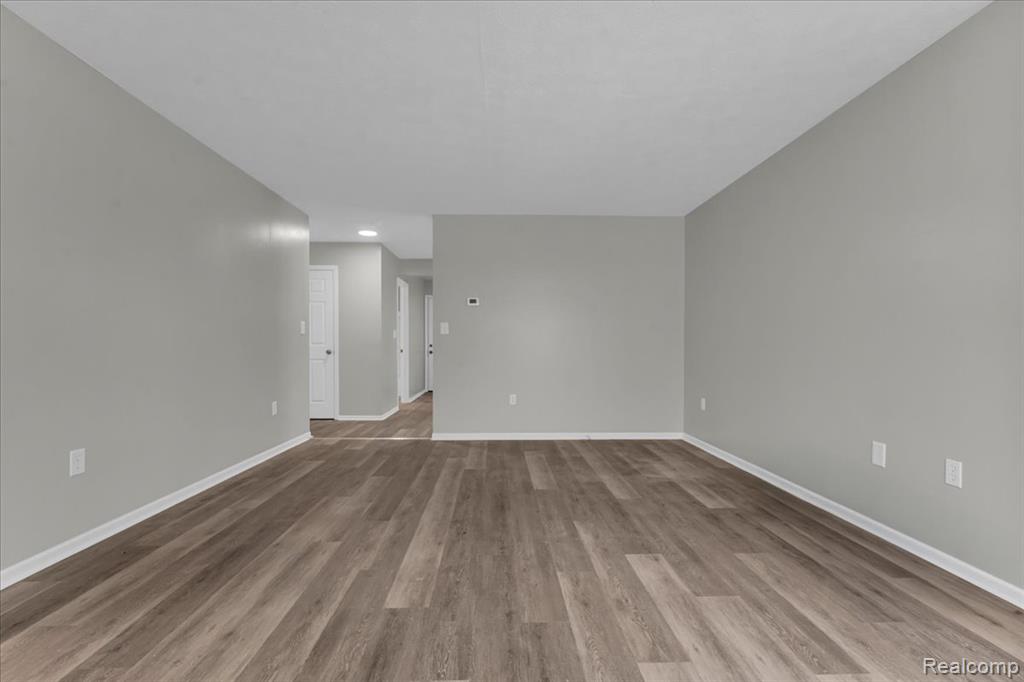 8247 Ellsworth Street - Photo 4