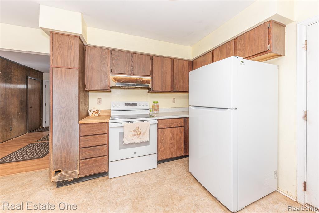 22700 Griswold Road, South Lyon, MI 48178 — Photo 34