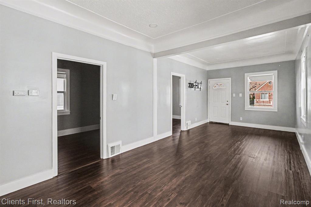 5210 Middlesex Street, Dearborn, MI 48126 — Photo 6