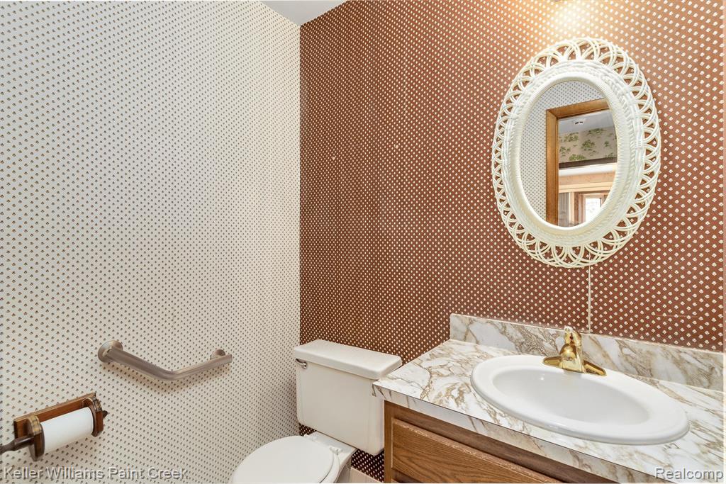 43344 Westview Drive, Sterling Heights, MI 48313 — Photo 33