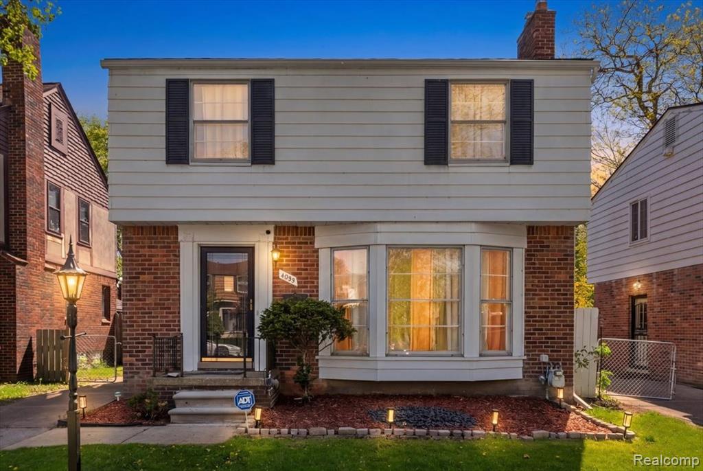 4995 Hillcrest Street, Grosse Pointe, MI 48236 — front exterior