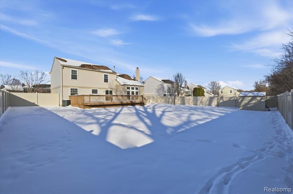 44569 GREENBRIAR Court, Belleville, MI 48111 — Photo 54