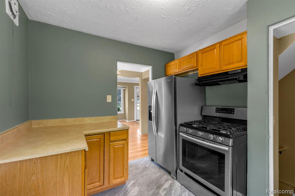 7641 Pelham Road, Allen Park, MI 48101 — Photo 19
