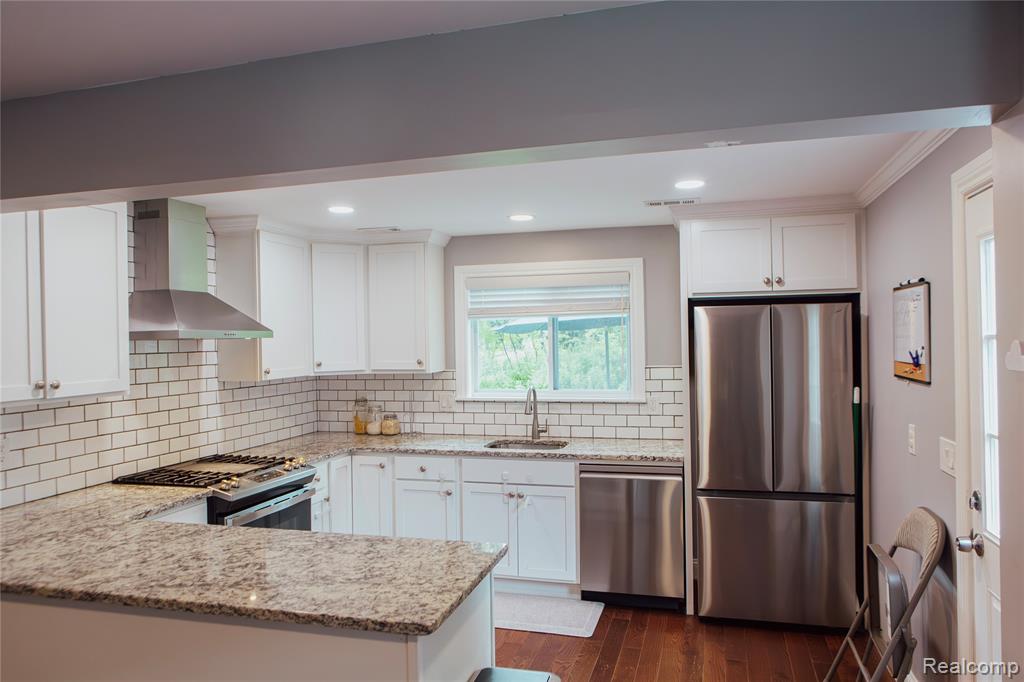 48447 9 Mile Road, Novi, MI 48167 — Photo 7