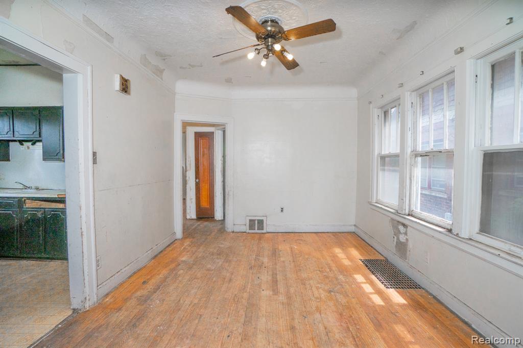 15930 TURNER Street, Detroit, MI 48238 — Photo 6