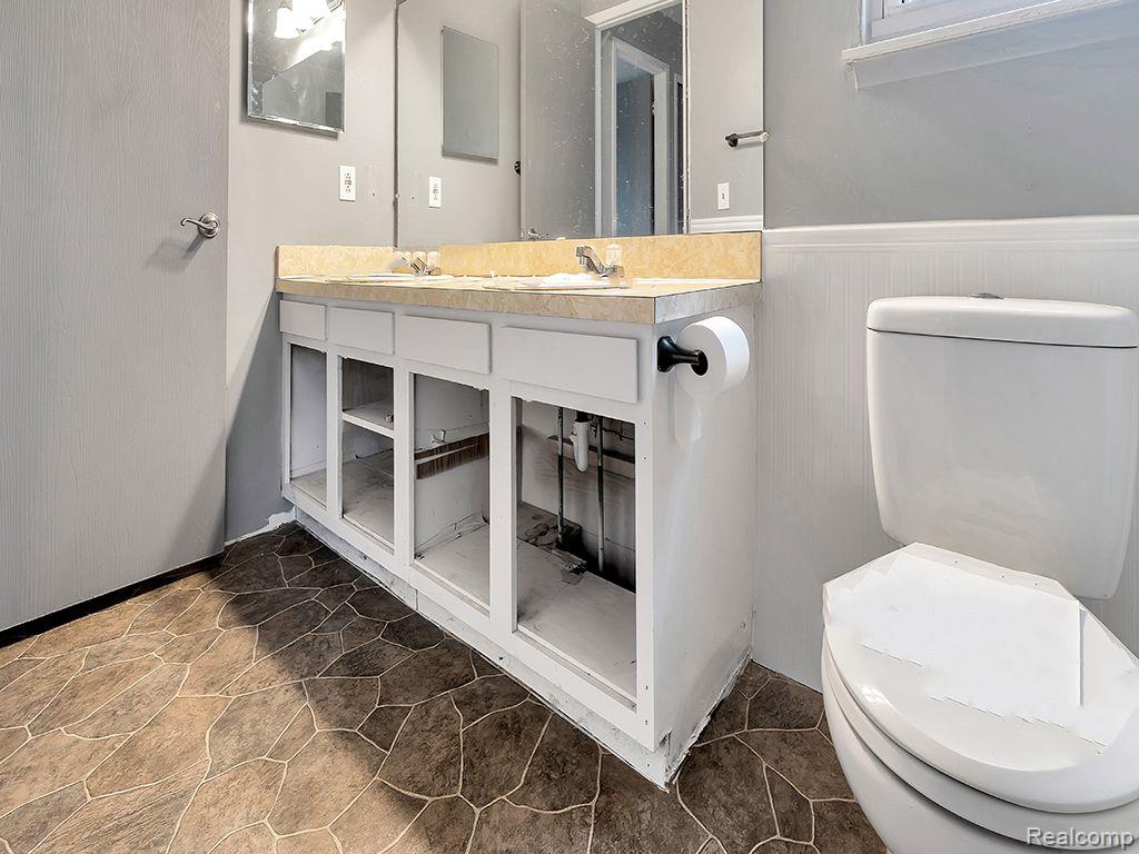 5553 BIG PINE Drive, Ypsilanti, MI 48197 — Photo 17
