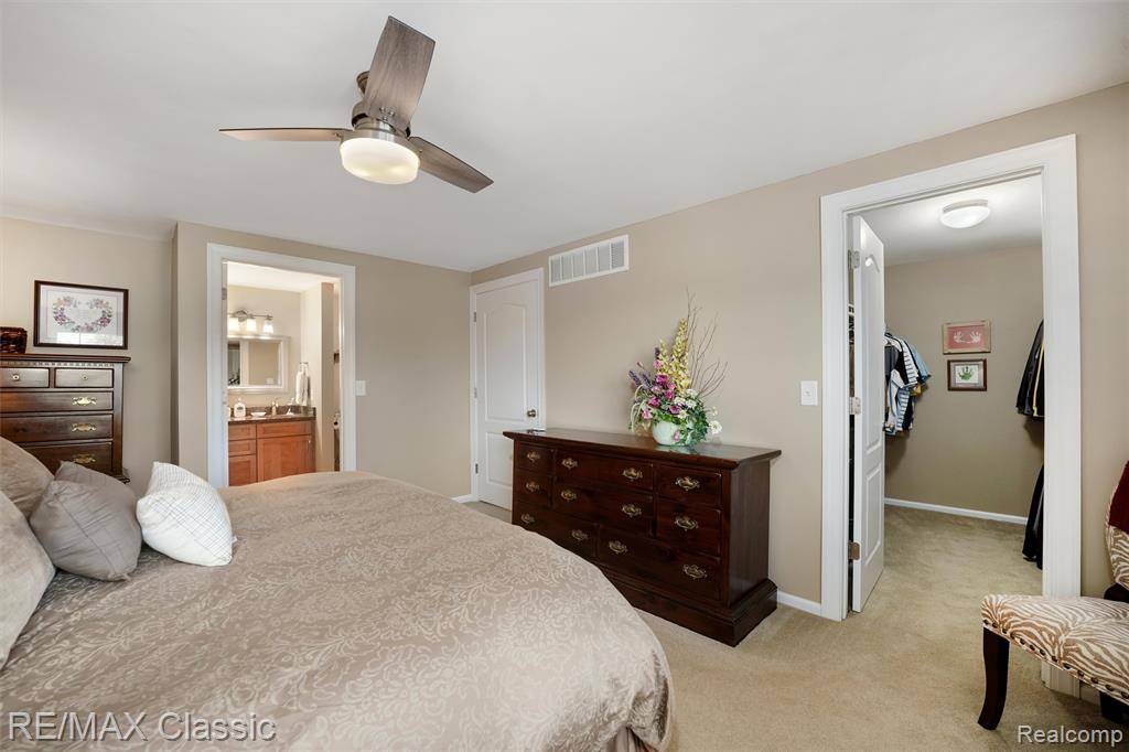 20903 W Glen Haven Circle, Novi, MI 48167 — Photo 20