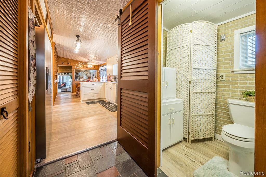 1656 S Riverside Drive, Au Gres, MI 48703 — Photo 10
