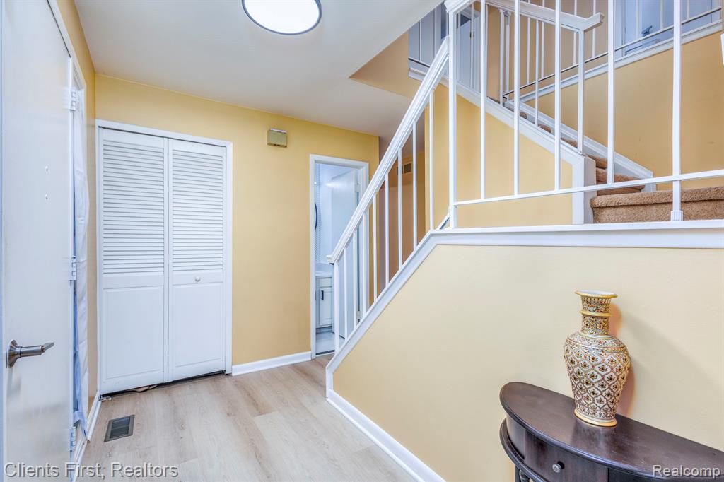 20809 W Glen Haven Circle, Novi, MI 48167 — Photo 4