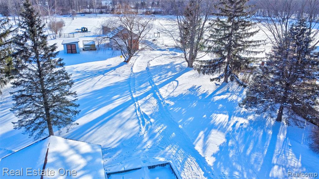 11392 E Carpenter Road, Davison, MI 48423 — Photo 48