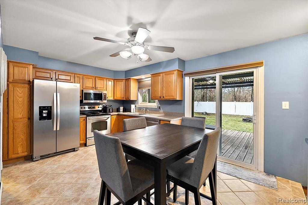 41859 Betley Drive, Sterling Heights, MI 48313 — Photo 11
