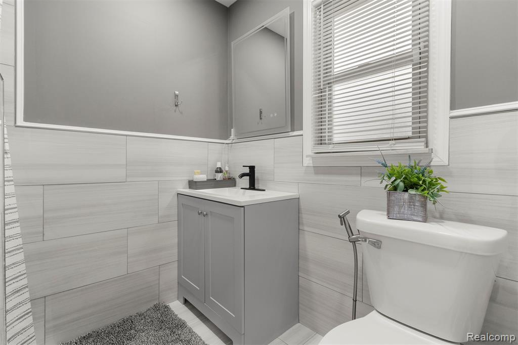 4221 Campbell Street, Dearborn Heights, MI 48125 — Photo 15