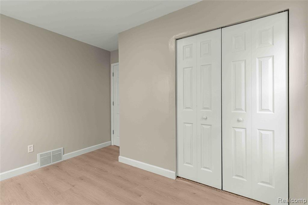 658 6th Street, Wyandotte, MI 48192 — Photo 14