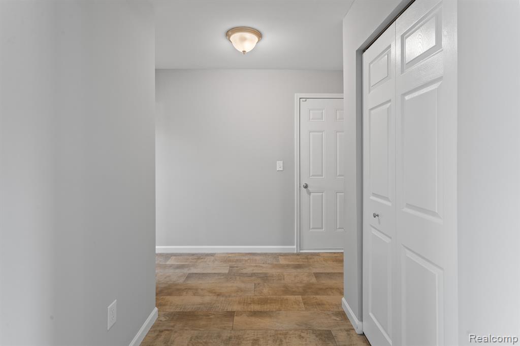7193 PRIMROSE Lane, Grand Blanc, MI 48439 — Photo 15