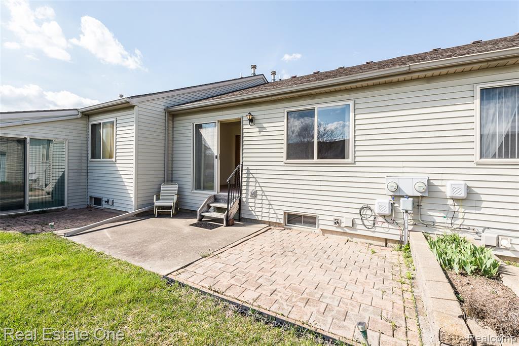 62181 ARLINGTON CIRCLE, 4, South Lyon, MI 48178 — Photo 19