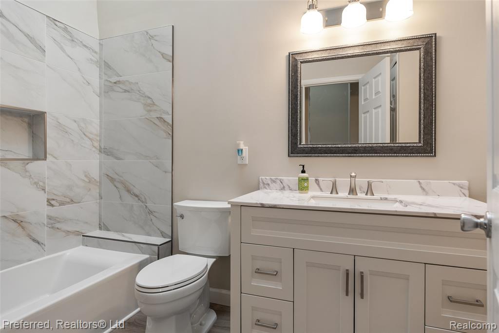 30998 W Country W, 187, Farmington Hills, MI 48331 — Photo 18