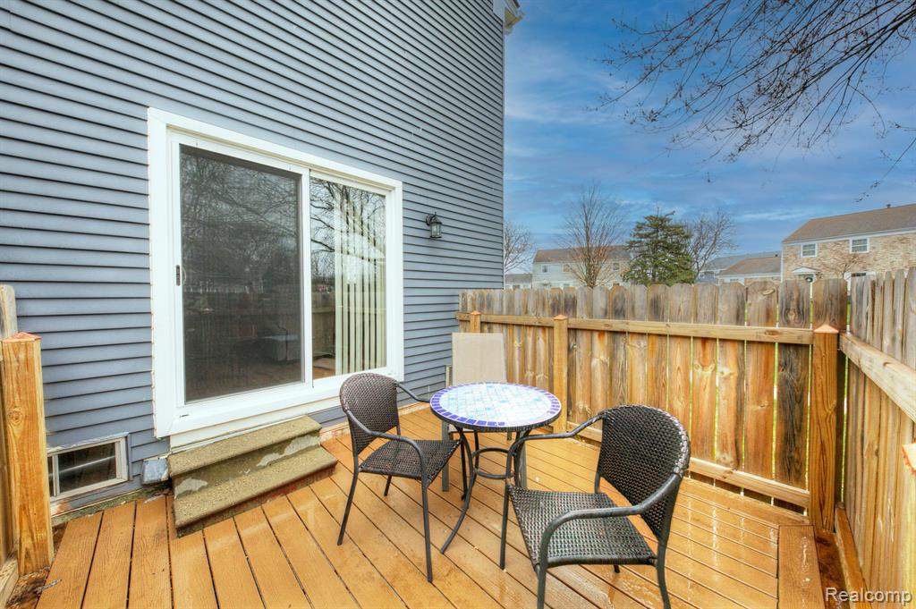 23535 N ROCKLEDGE, Novi, MI — Photo 6