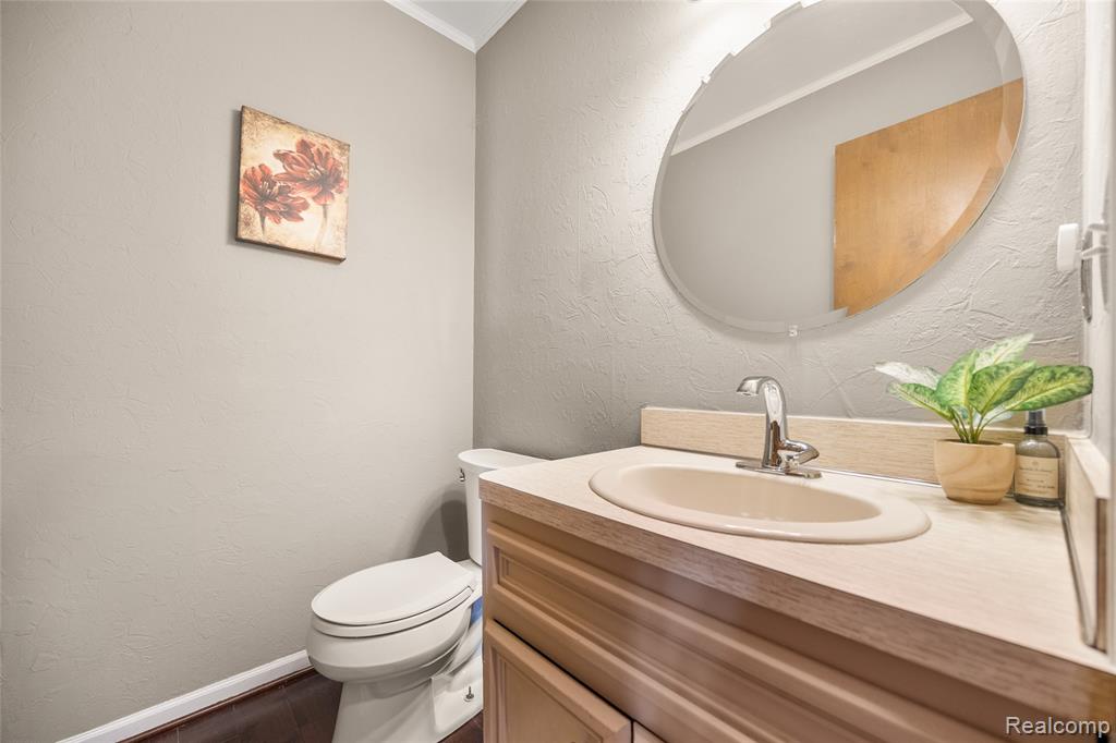 46073 Hollowoode Lane, Macomb, MI 48044 — Photo 31