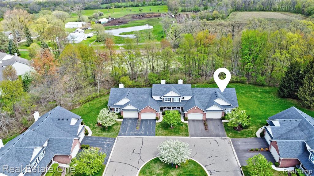 6501 CLUB E, 8, Grand Blanc, MI 48439 — Photo 40