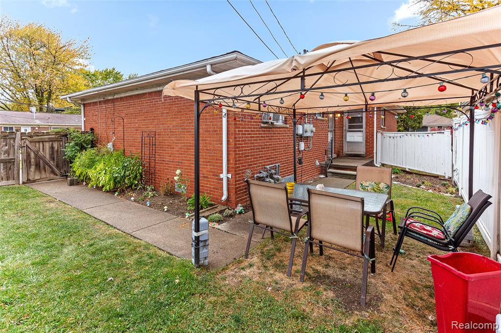 1339 New York Avenue, Lincoln Park, MI 48146 — Photo 7