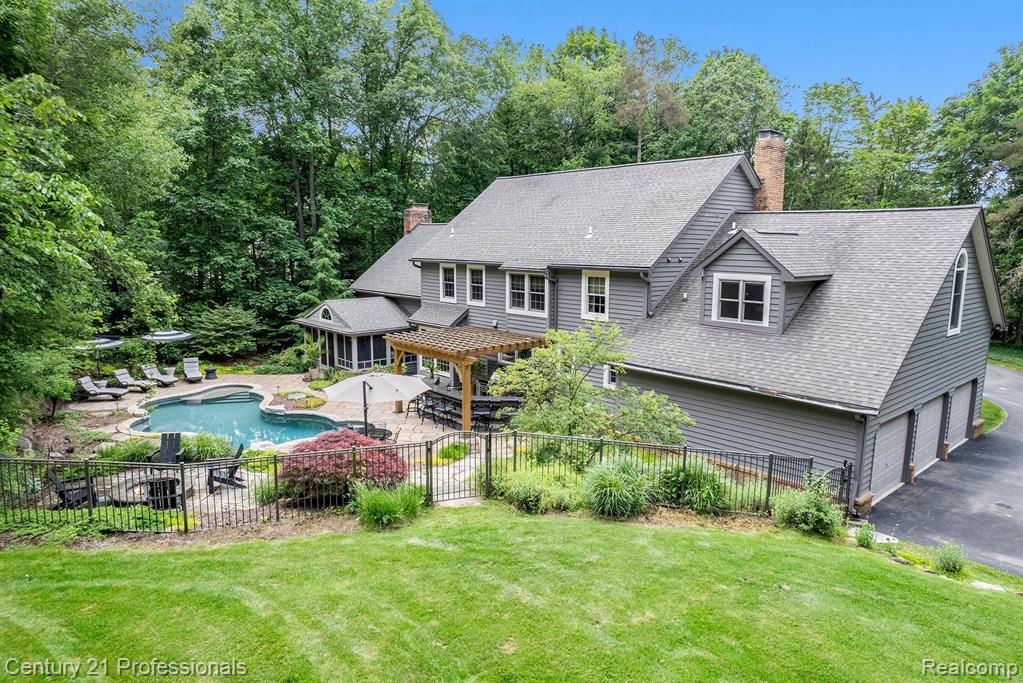 7220 Hillside Drive, Clarkston, MI — Photo 38