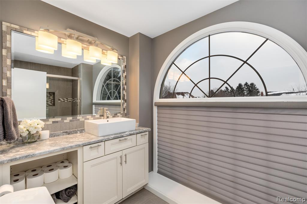 49474 Pine Ridge Court, Plymouth, MI 48170 — Photo 34