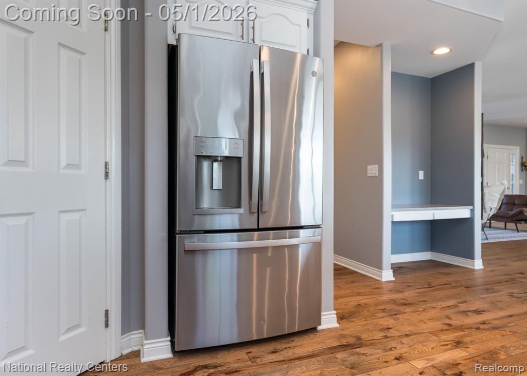 542 Bay Pointe Drive, Oxford, MI 48371 — Photo 18