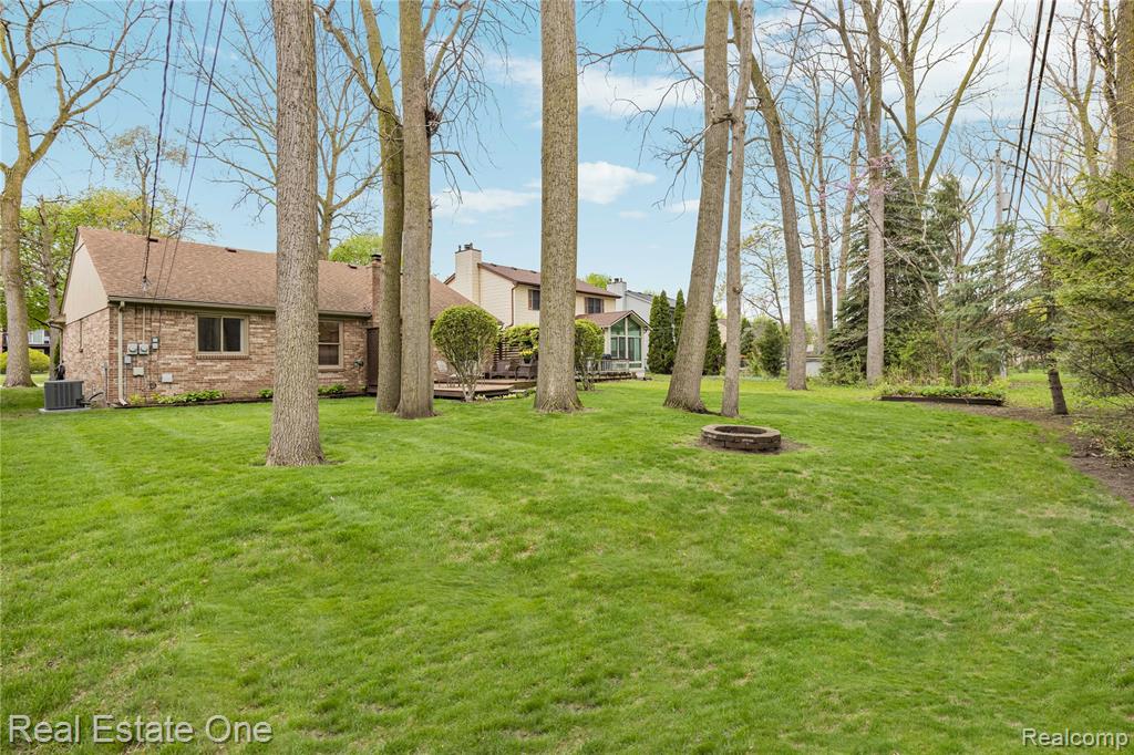 27586 David Givens Street, Warren, MI 48092 — Photo 46