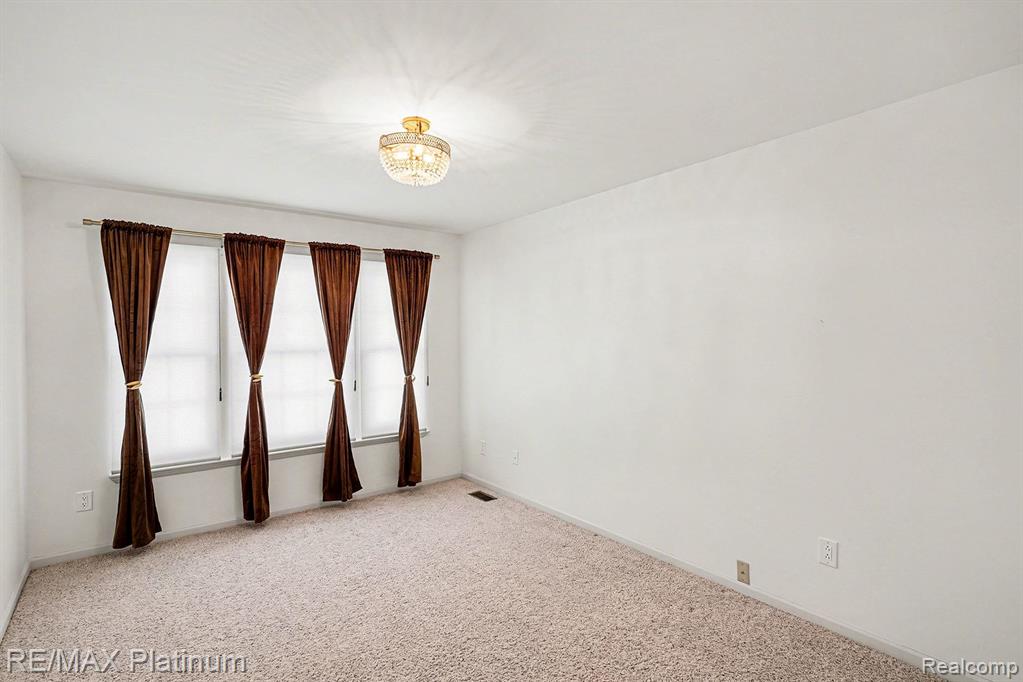 609 TELYA RIDGE, Milford, MI 48381 — Photo 15