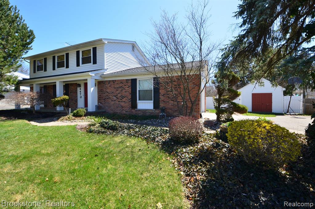 4470 PERRY Road, Grand Blanc, MI 48439 — front exterior