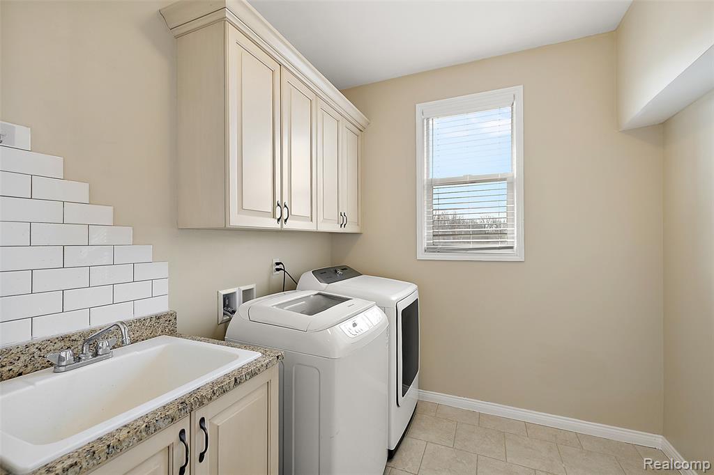 46267 Terrace Drive, Shelby Twp, MI 48317 — Photo 61