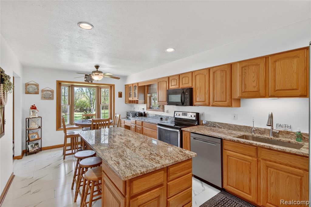 7233 Hague Avenue, Jackson, MI 49201 — Photo 9