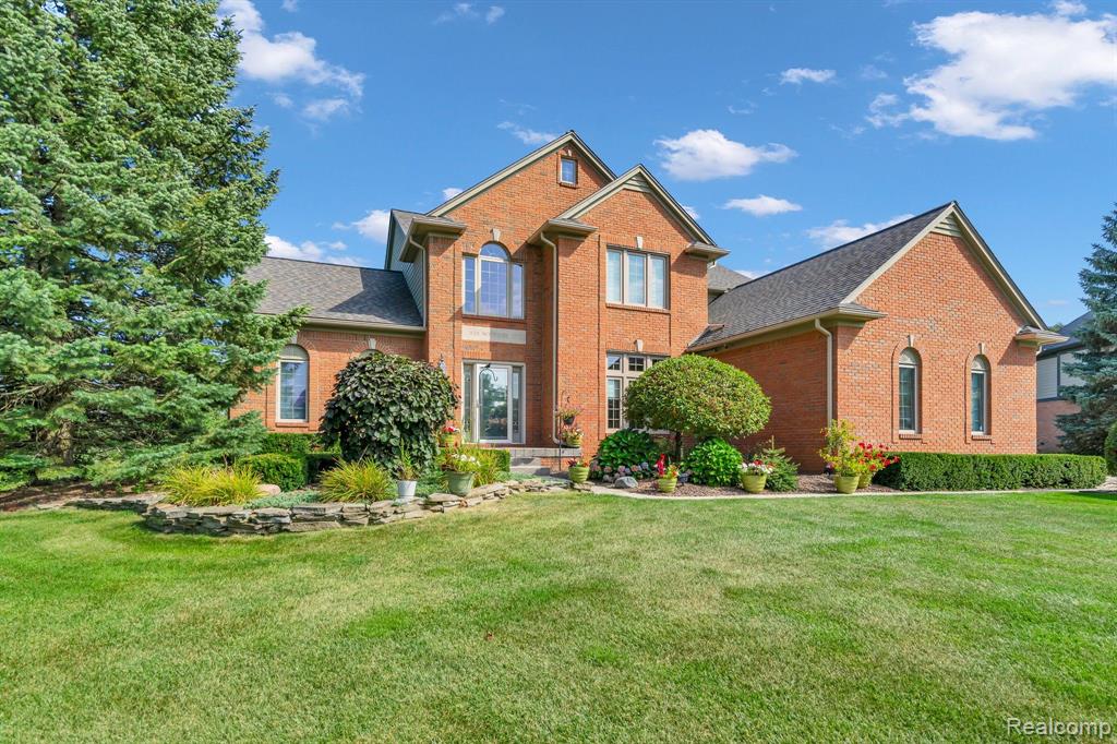 858 WOODSIDE Court, Lake Orion, MI — Photo 2