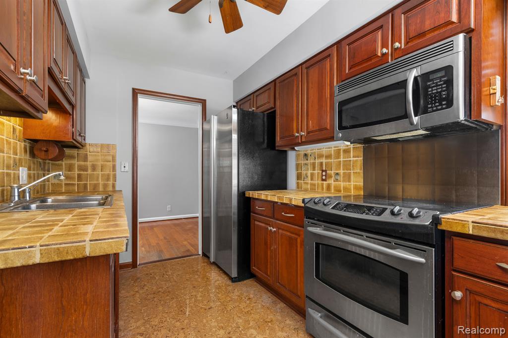 1239 WASHTENAW Avenue, Ypsilanti, MI 48197 — Photo 8
