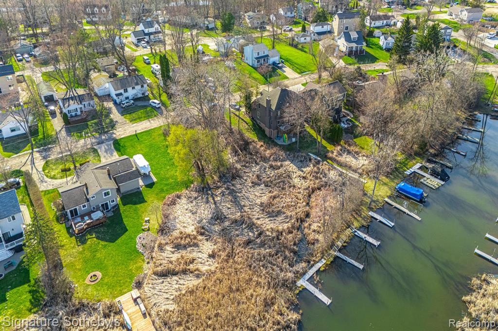 1105 Oregon Boulevard, Waterford, MI 48327 — Photo 5