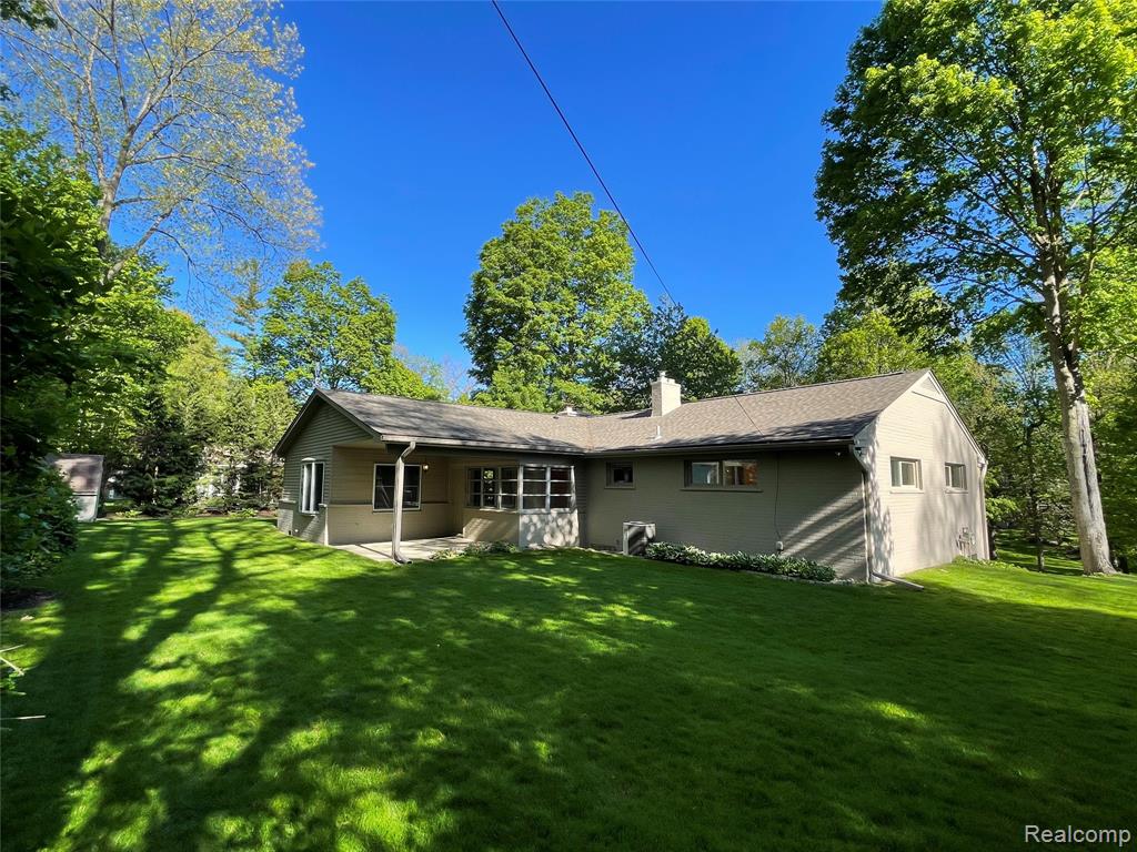 46151 Bloomcrest Drive, Northville, MI 48167 — Photo 34