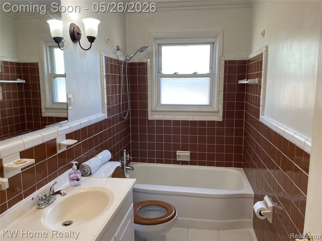 16853 Lincoln Avenue, Eastpointe, MI 48021 — Photo 13