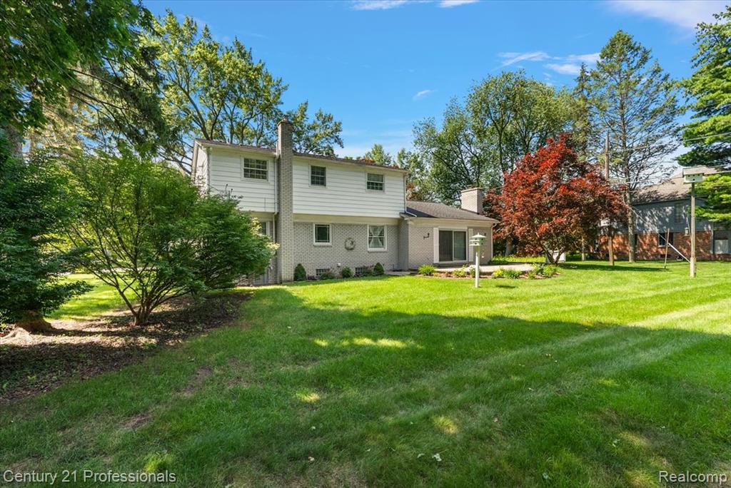 633 Foxhall Road, Bloomfield Hills, MI 48304 — Photo 6